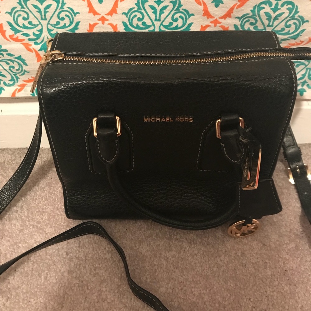 Authentic Michael Kors crossbody purse - Picture 3 of 6
